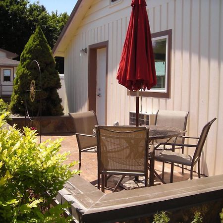 Falls Motel Thompson Falls Εξωτερικό φωτογραφία