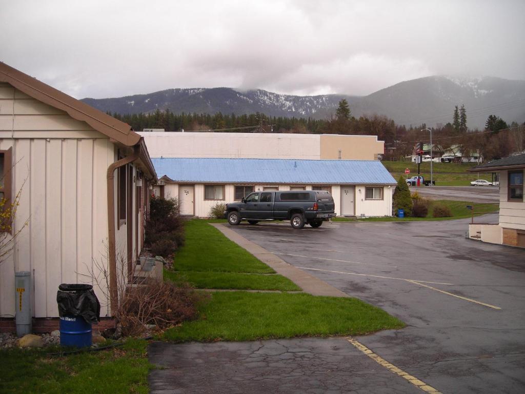 Falls Motel Thompson Falls Εξωτερικό φωτογραφία