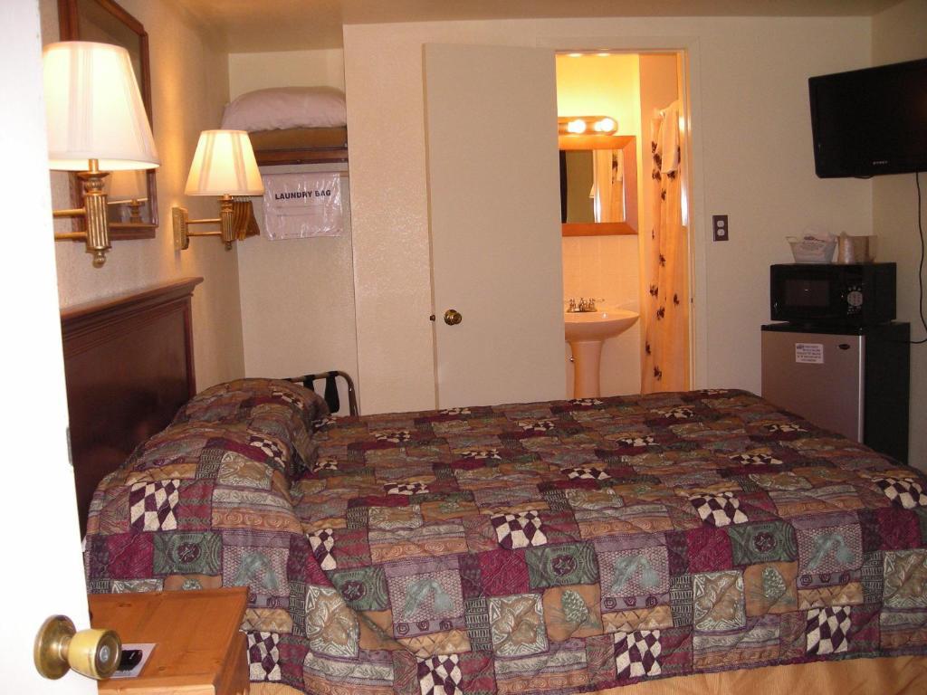 Falls Motel Thompson Falls Δωμάτιο φωτογραφία